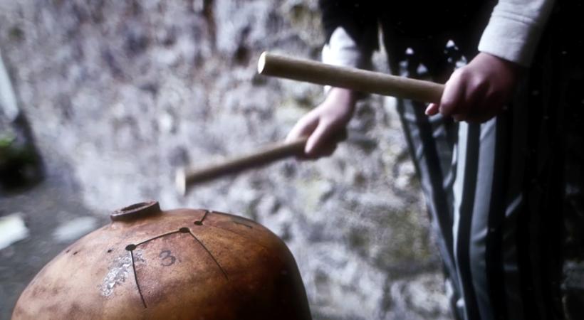 Drumming image